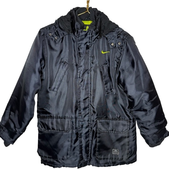 Nike Boys Black Insulated Winter Jacket Removable Hood Size L Weather Resistant - Picture 16 of 16